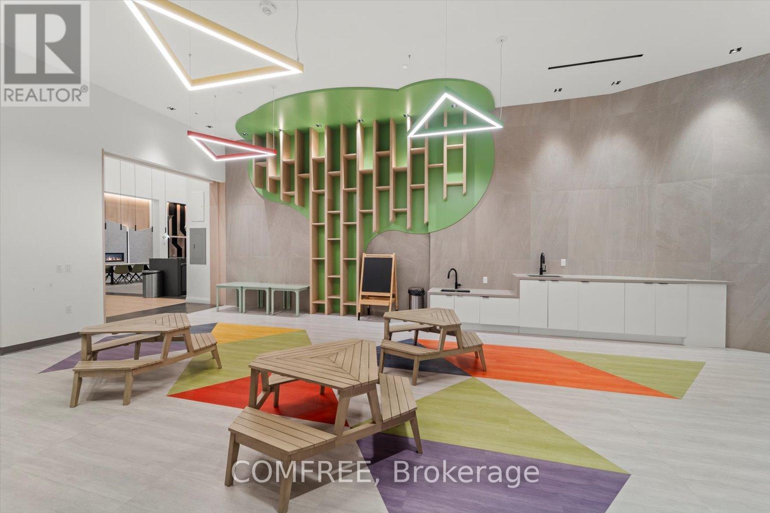 621 - 60 George Butchart Drive, Toronto (downsview-roding-cfb), Ontario