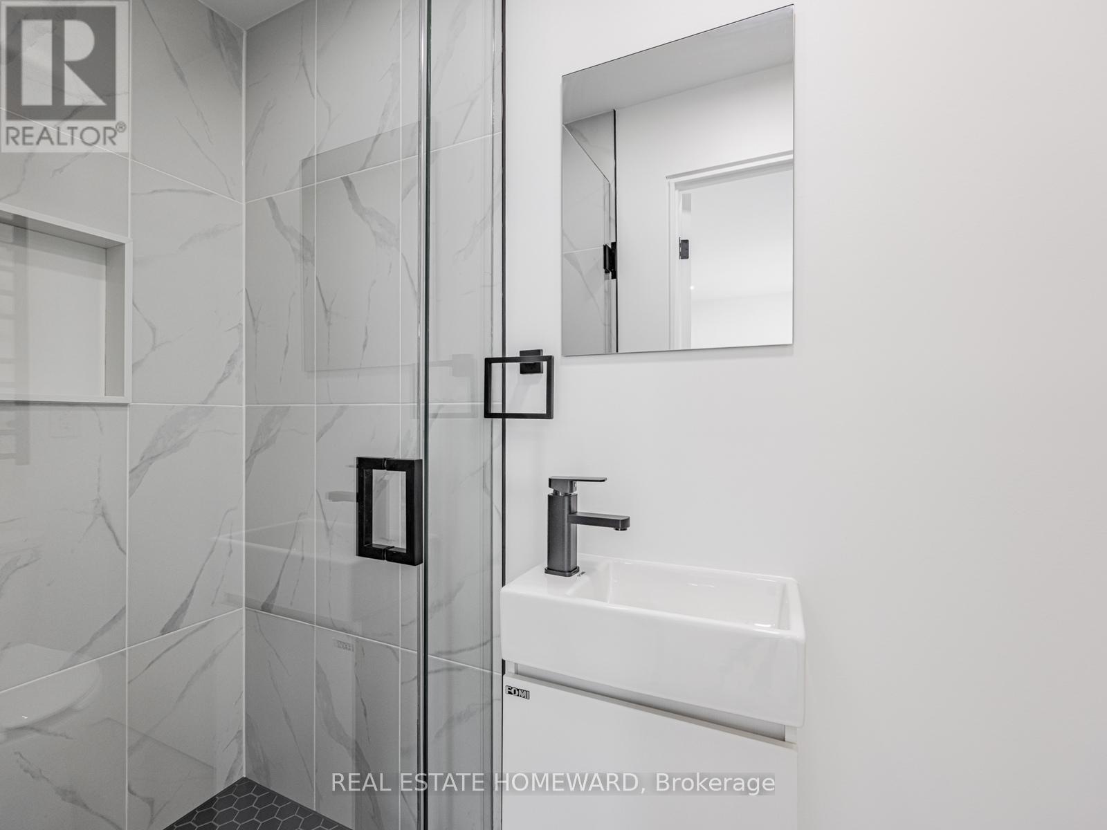 10 Juliana Court, Toronto (lambton Baby Point), Ontario