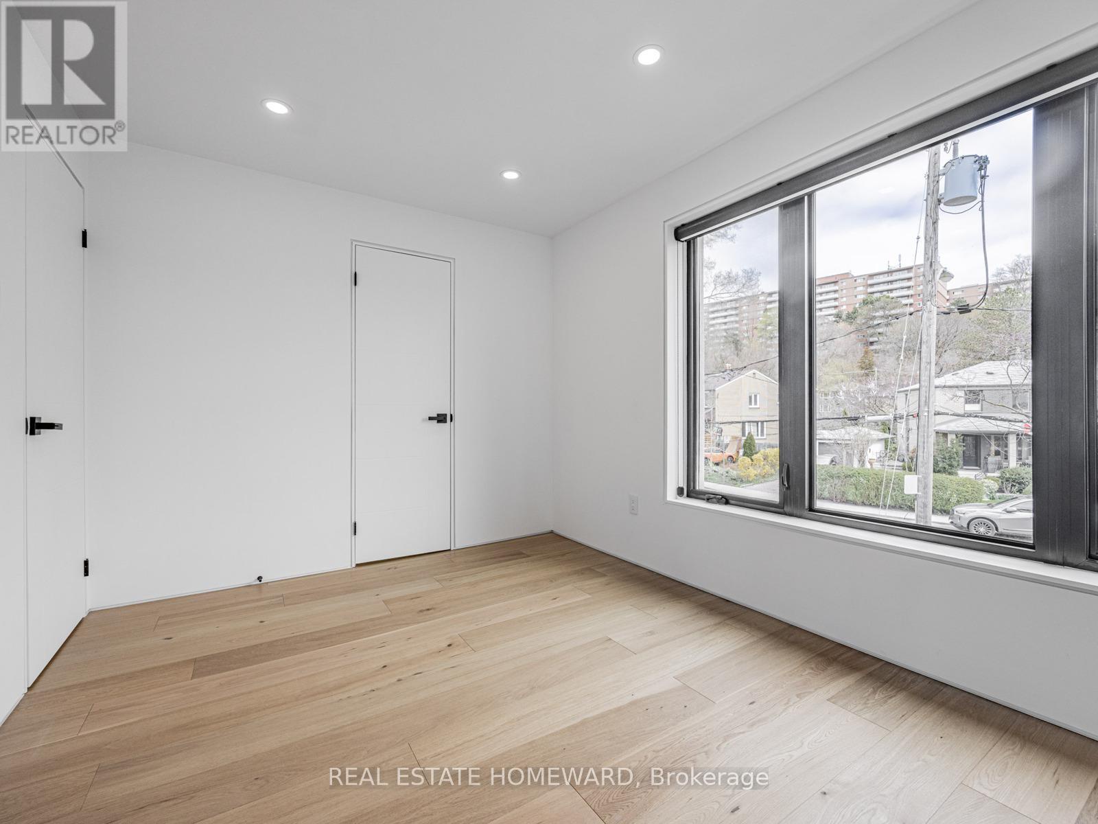 10 Juliana Court, Toronto (lambton Baby Point), Ontario