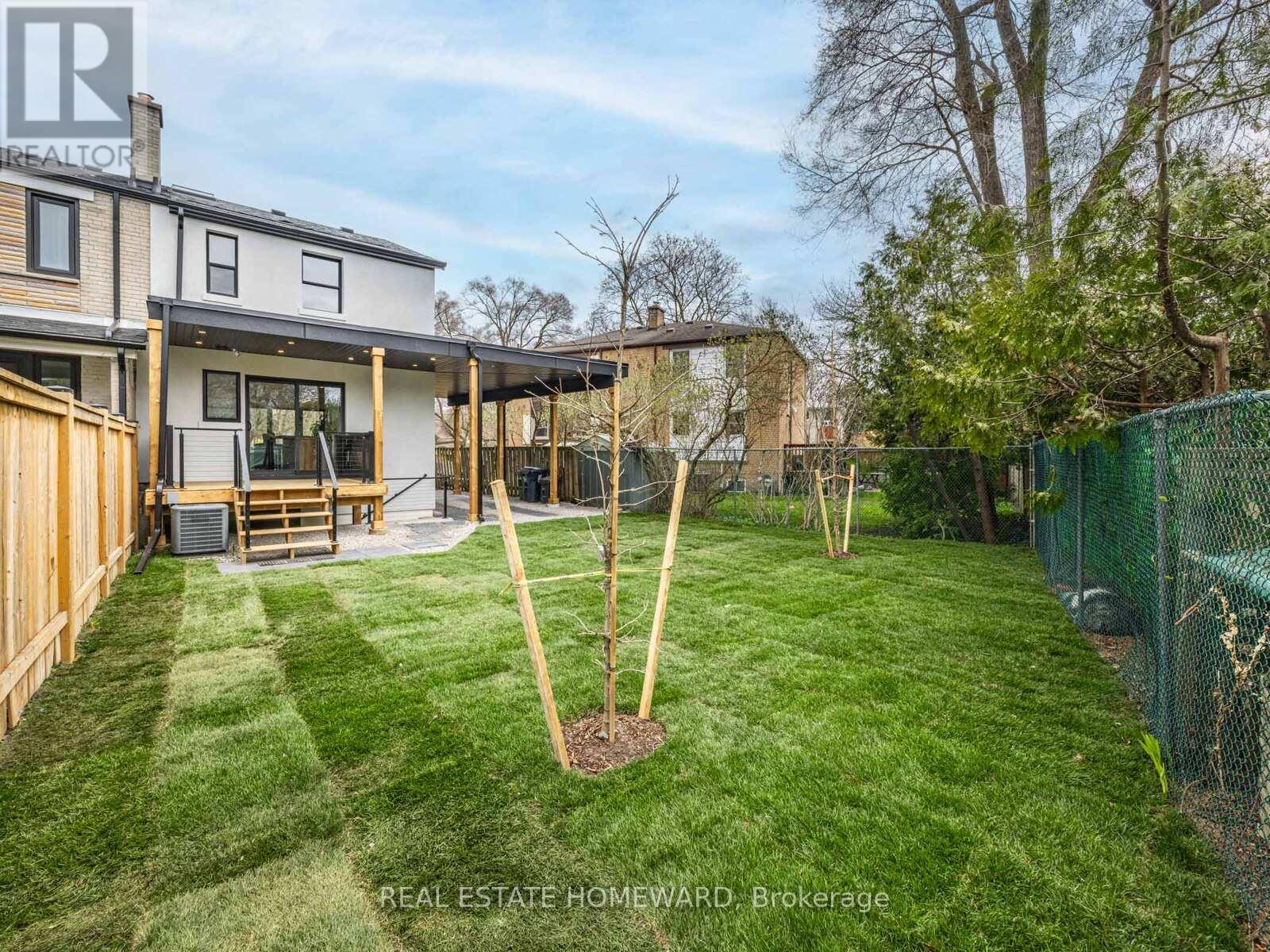 10 Juliana Court, Toronto (lambton Baby Point), Ontario