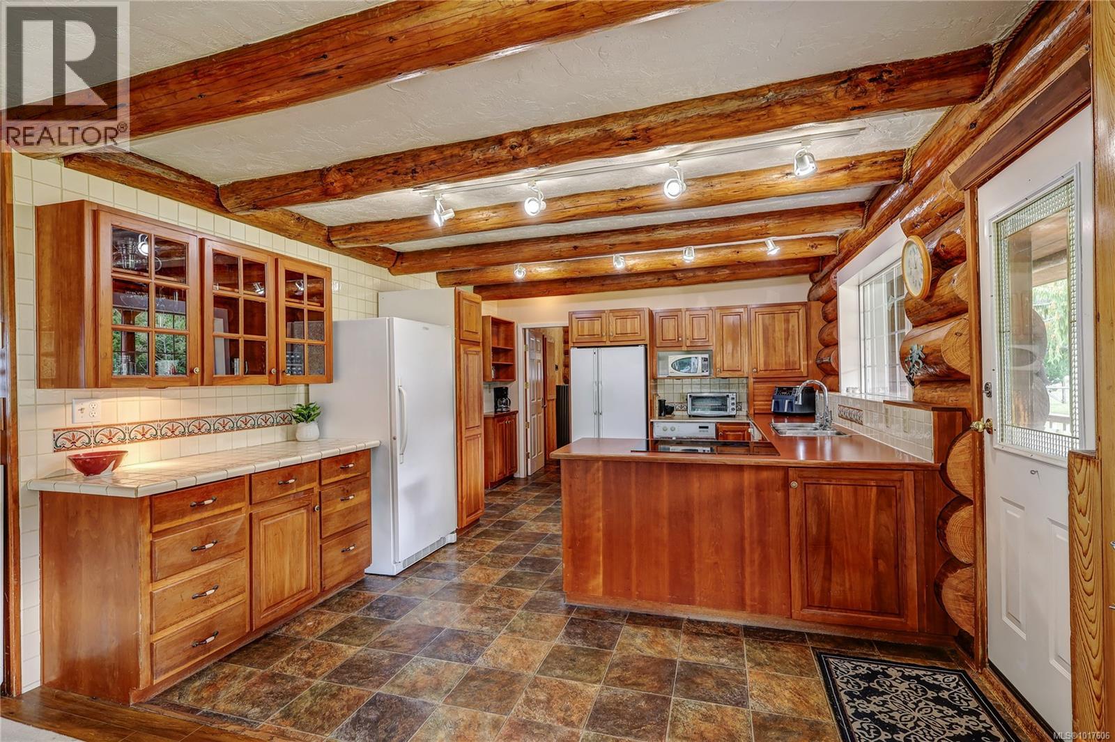 6020 Mine Rd, Port Mcneill, British Columbia