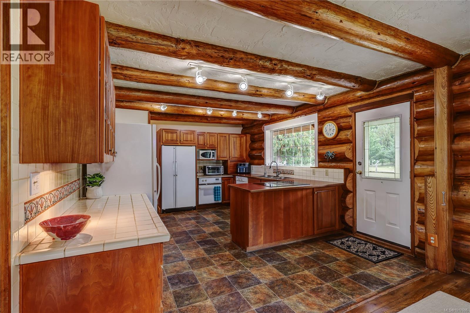 6020 Mine Rd, Port Mcneill, British Columbia