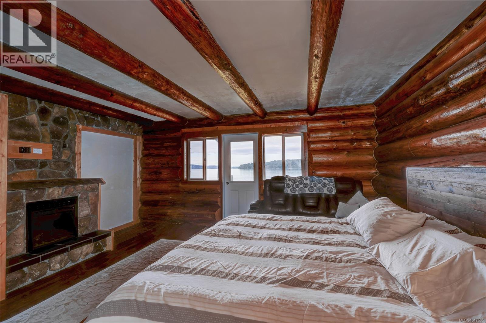 6020 Mine Rd, Port Mcneill, British Columbia