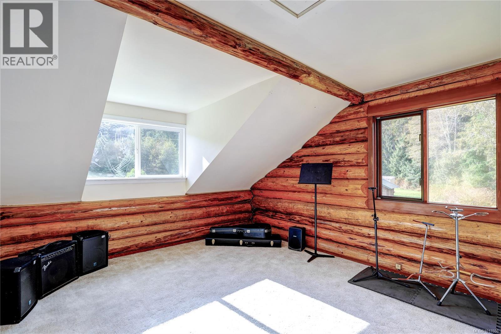 6020 Mine Rd, Port Mcneill, British Columbia