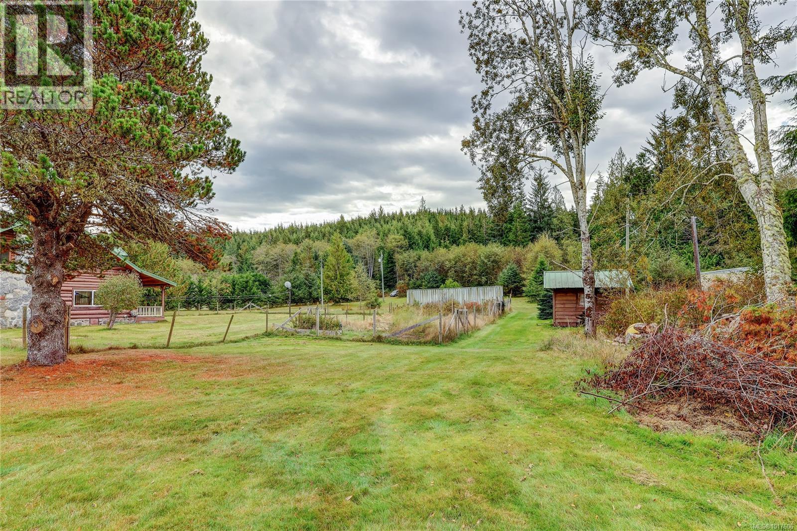 6020 Mine Rd, Port Mcneill, British Columbia