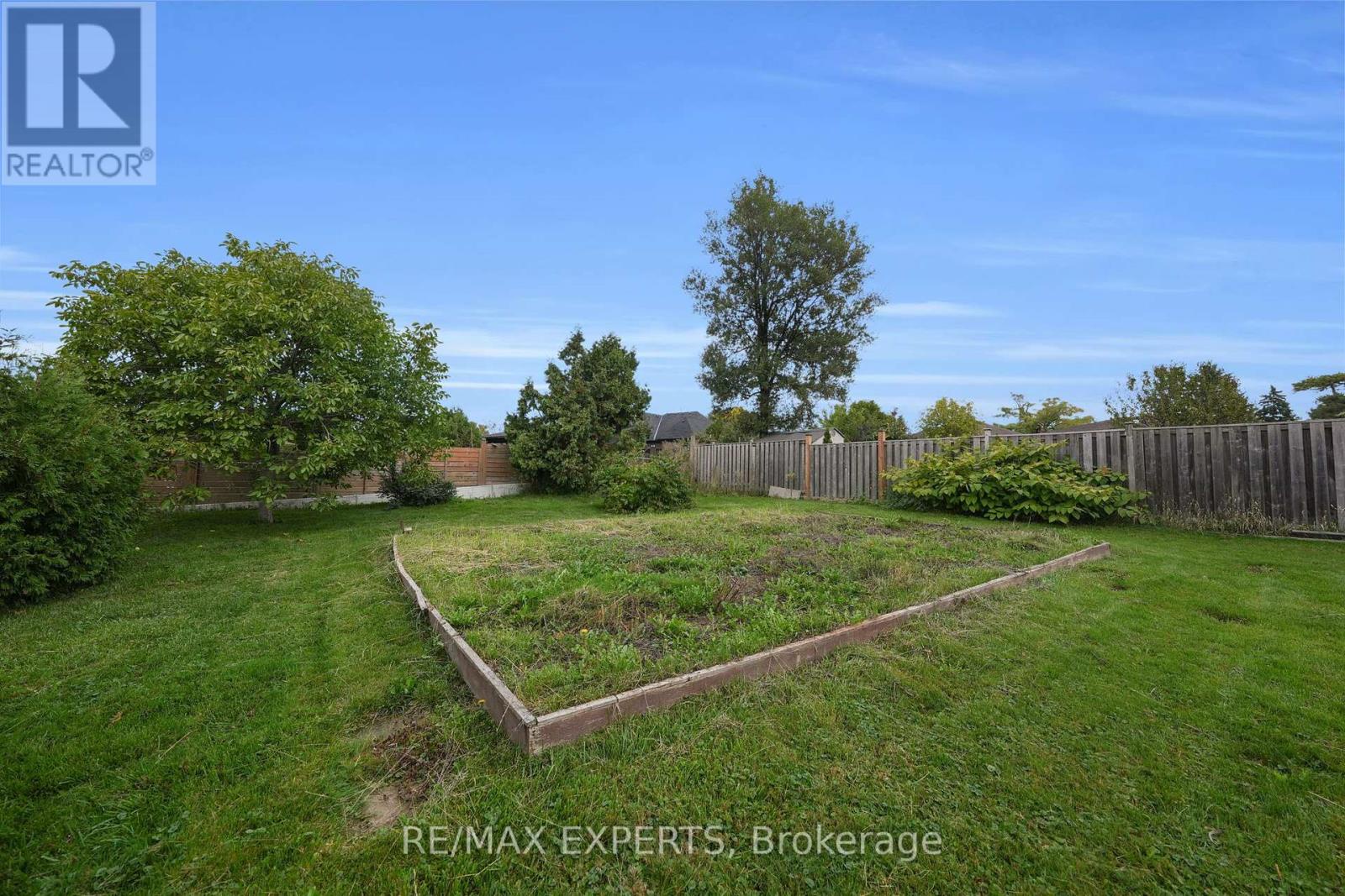 26 Grovedale Avenue, Toronto (maple Leaf), Ontario