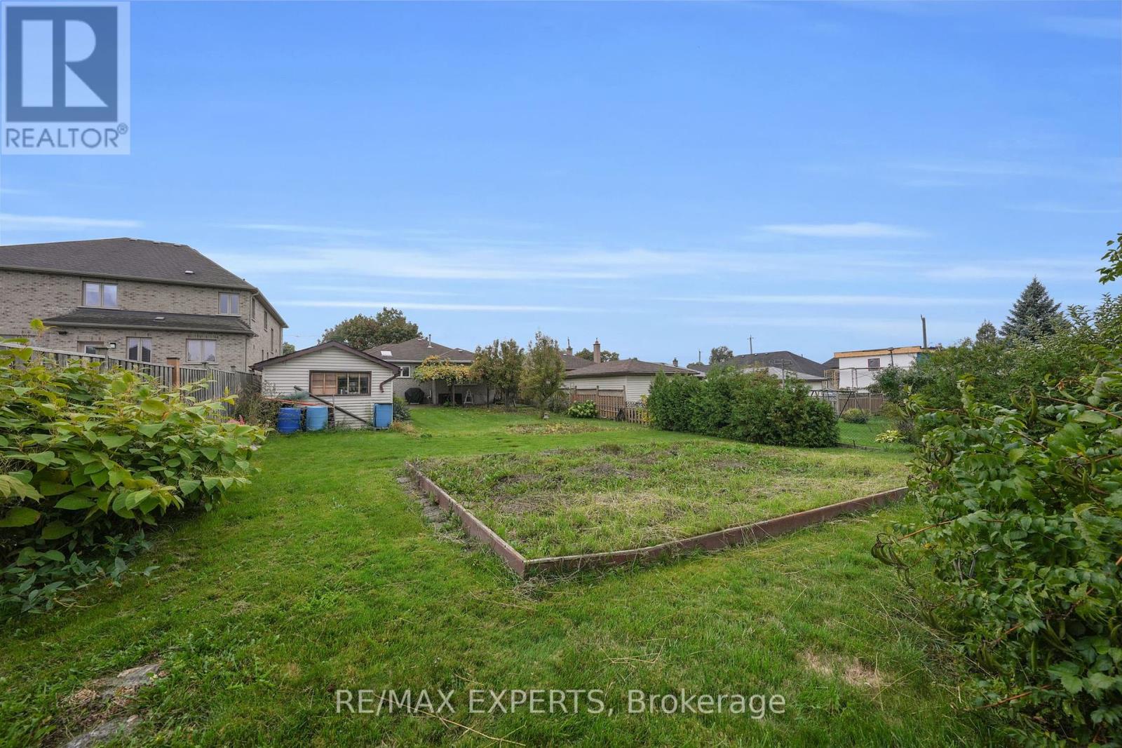 26 Grovedale Avenue, Toronto (maple Leaf), Ontario