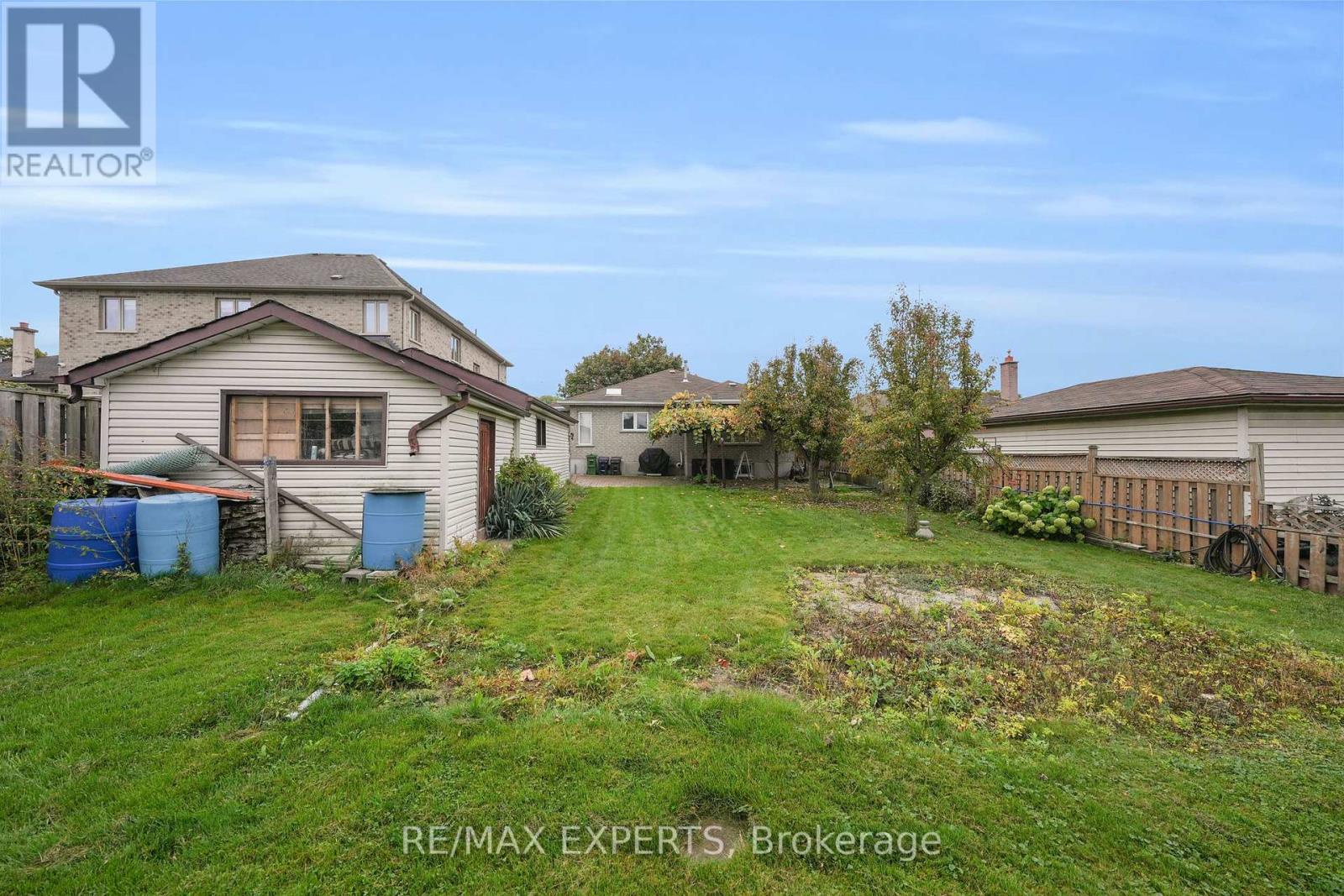 26 Grovedale Avenue, Toronto (maple Leaf), Ontario