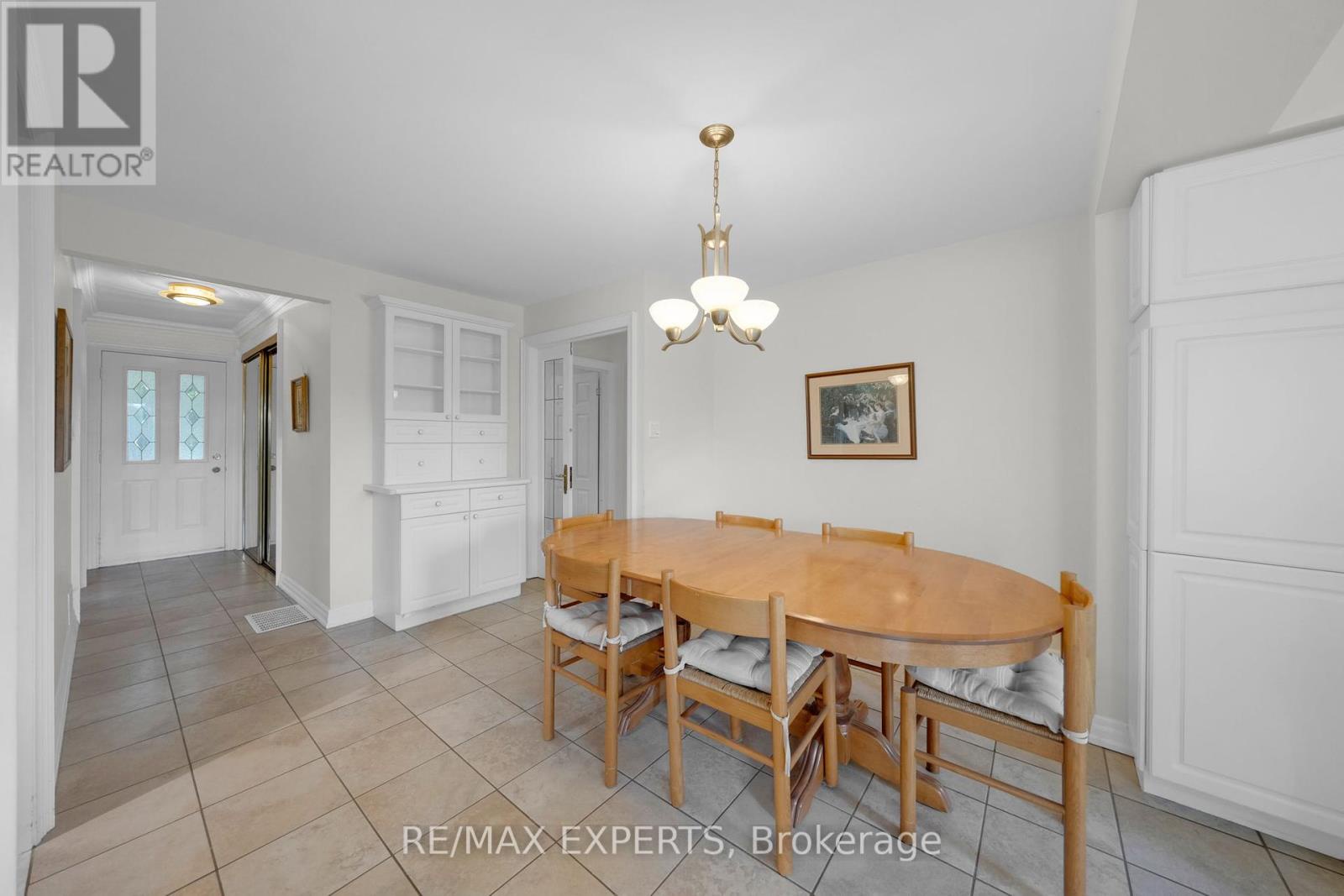 26 Grovedale Avenue, Toronto (maple Leaf), Ontario