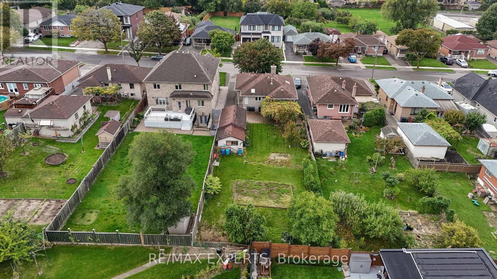 26 Grovedale Avenue, Toronto (maple Leaf), Ontario