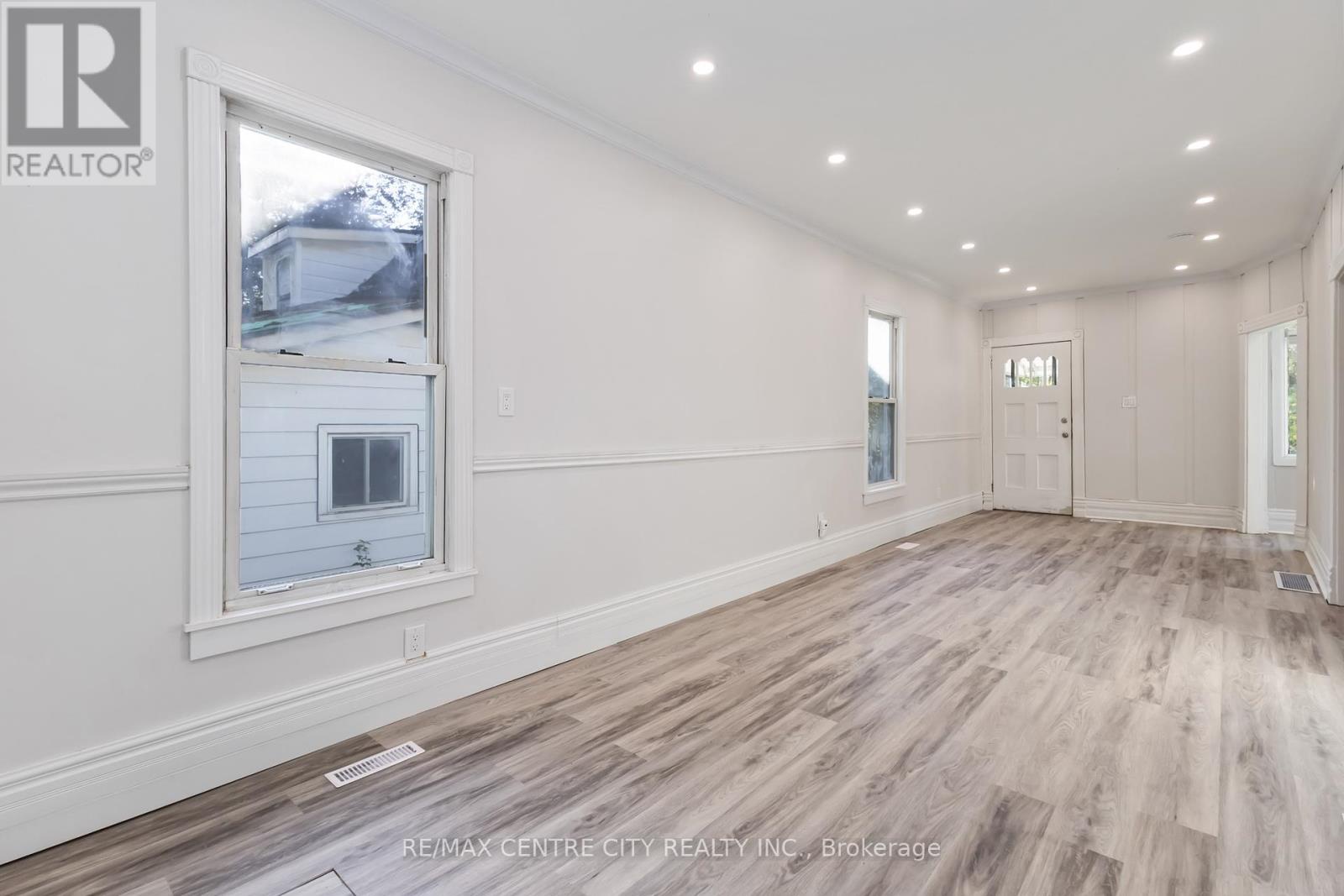 97 Walnut Street, London North (north N), Ontario