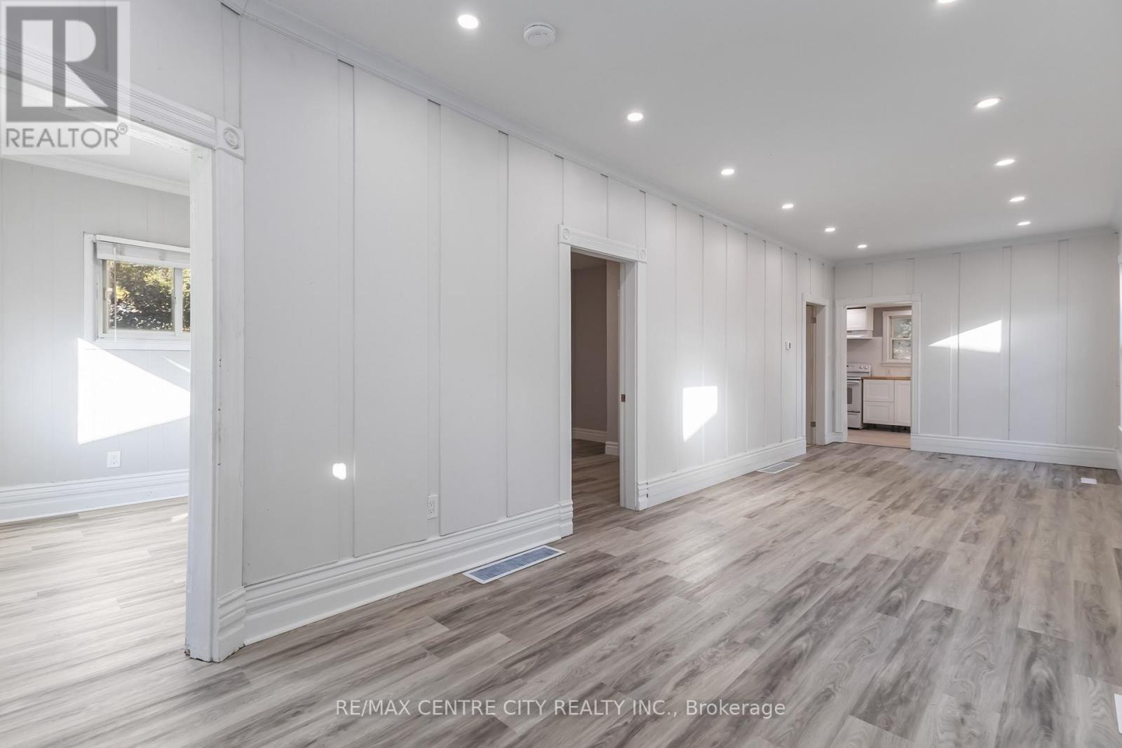 97 Walnut Street, London North (north N), Ontario