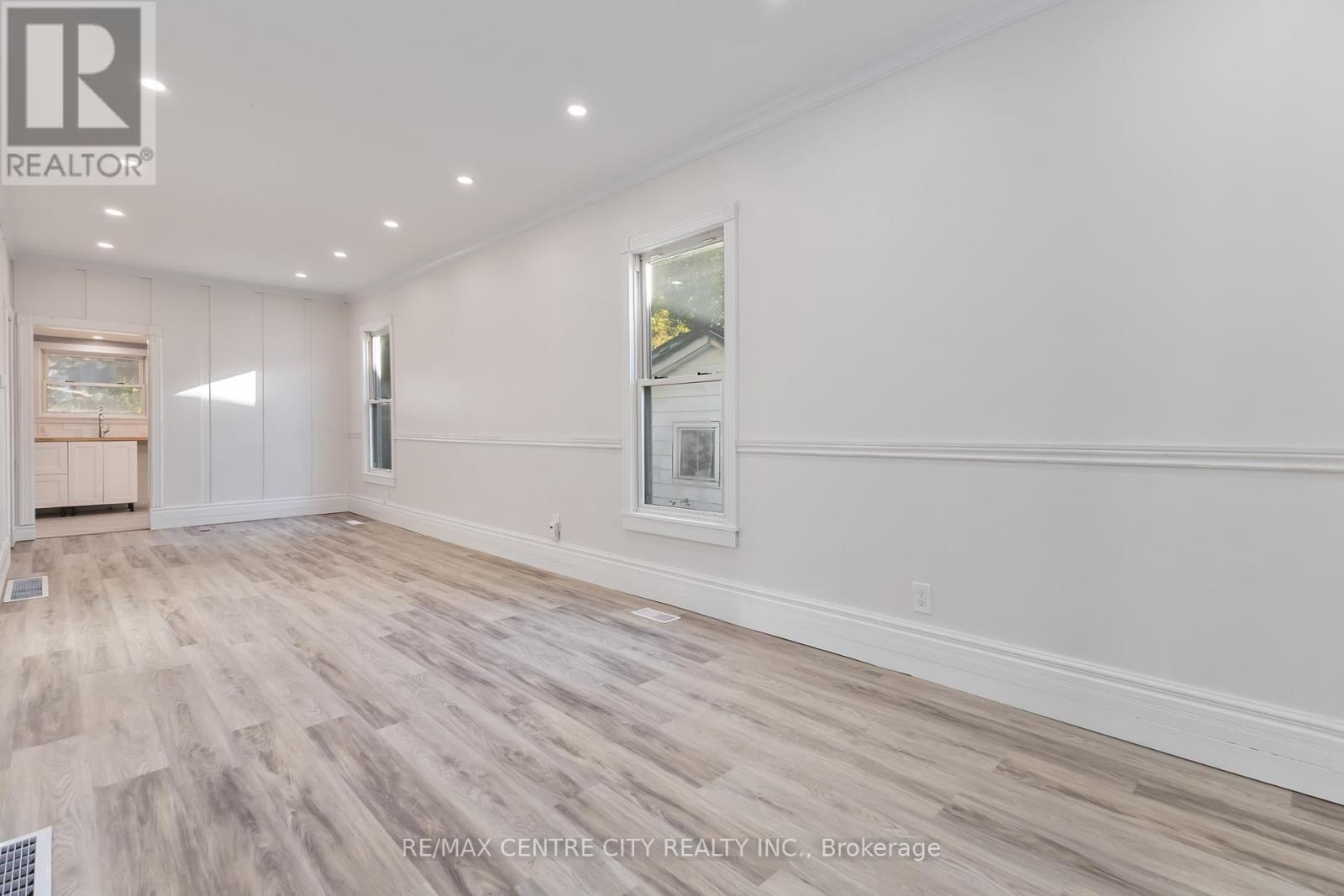 97 Walnut Street, London North (north N), Ontario