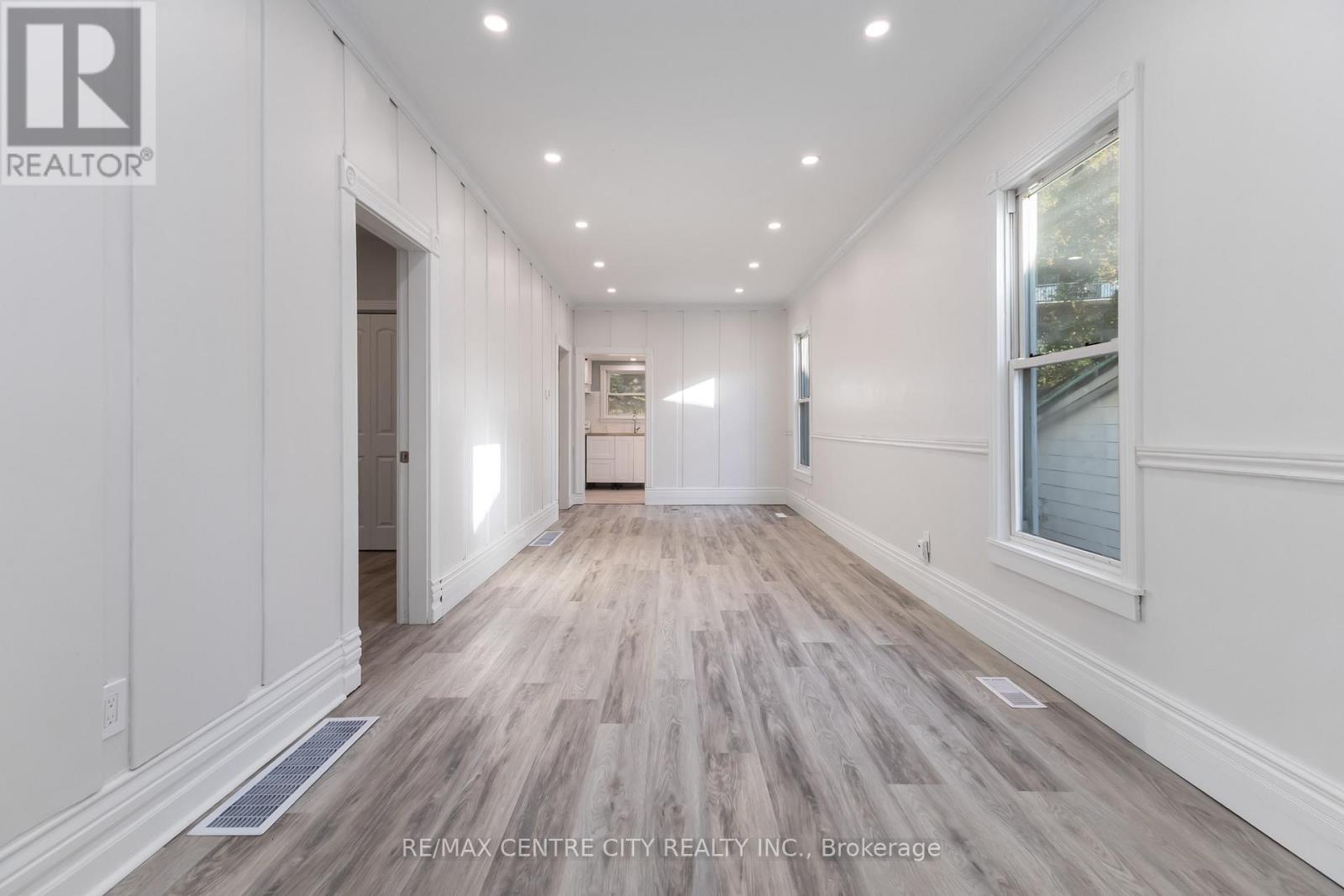 97 Walnut Street, London North (north N), Ontario