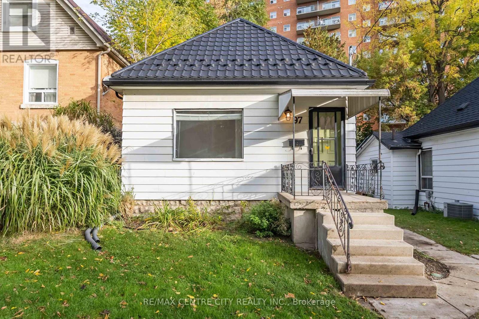 97 Walnut Street, London North (north N), Ontario