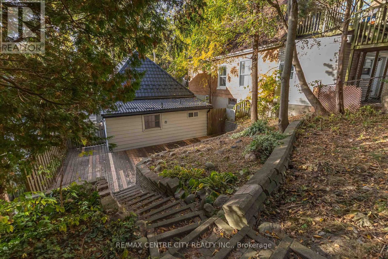 97 Walnut Street, London North (north N), Ontario