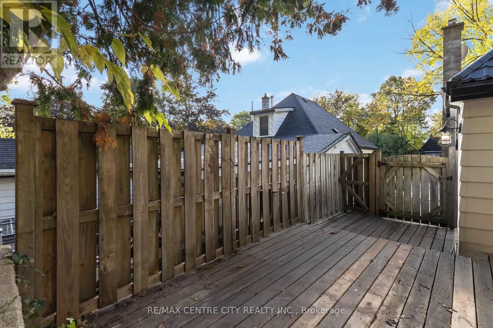 97 Walnut Street, London North (north N), Ontario