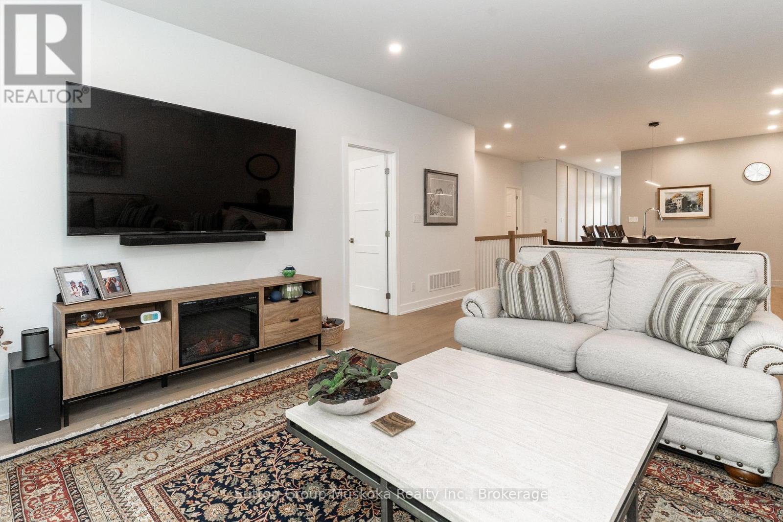 9 Jack Street, Huntsville (chaffey), Ontario