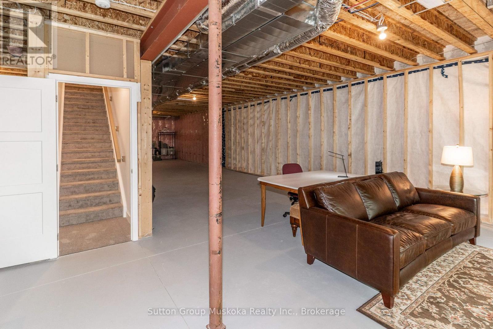 9 Jack Street, Huntsville (chaffey), Ontario