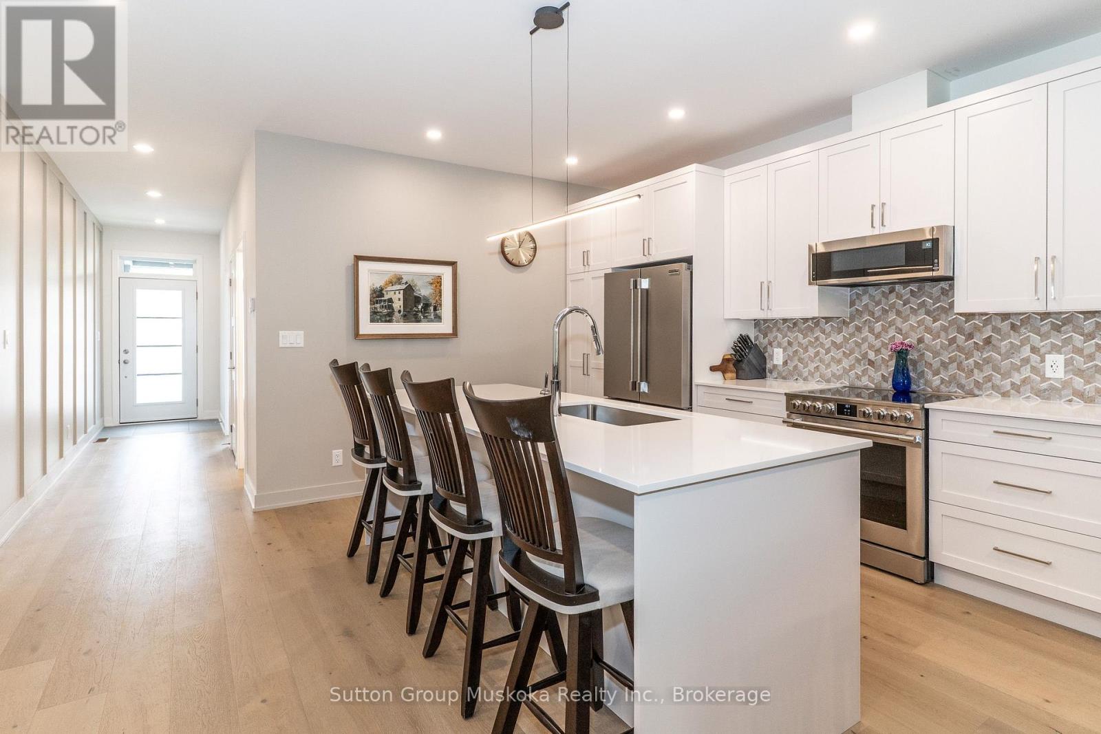 9 Jack Street, Huntsville (chaffey), Ontario