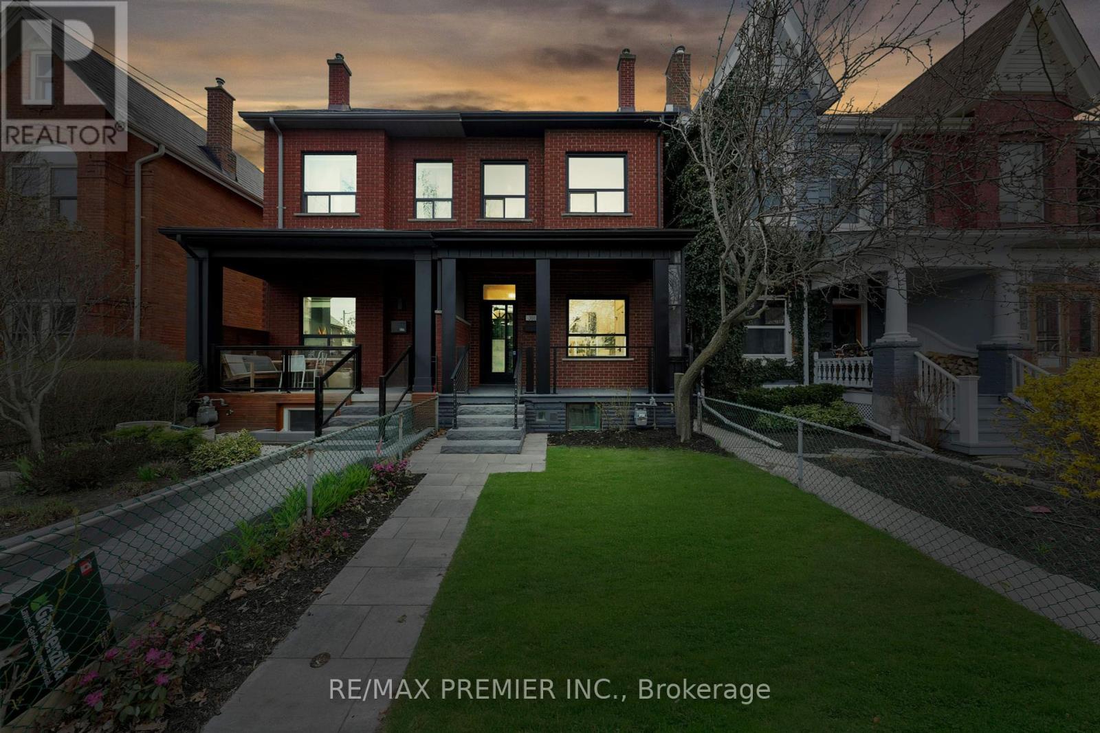 388 Crawford Street, Toronto (trinity-bellwoods), Ontario