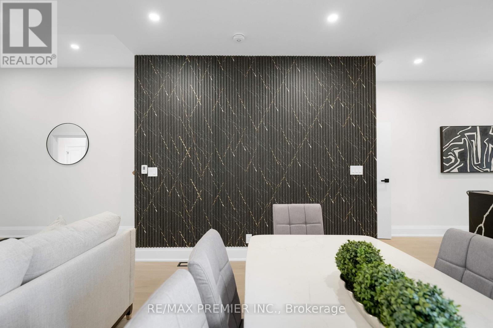 388 Crawford Street, Toronto (trinity-bellwoods), Ontario