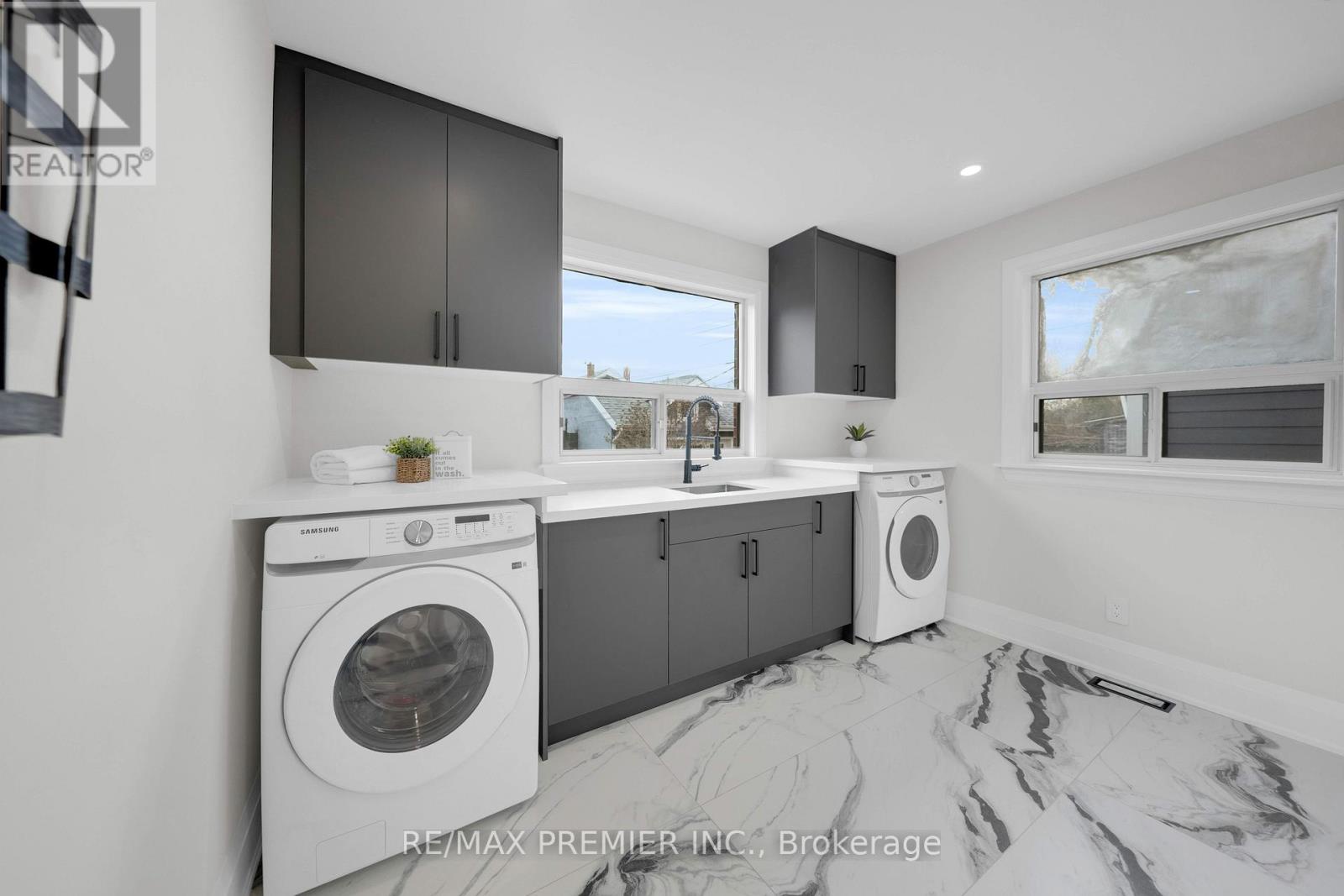 388 Crawford Street, Toronto (trinity-bellwoods), Ontario