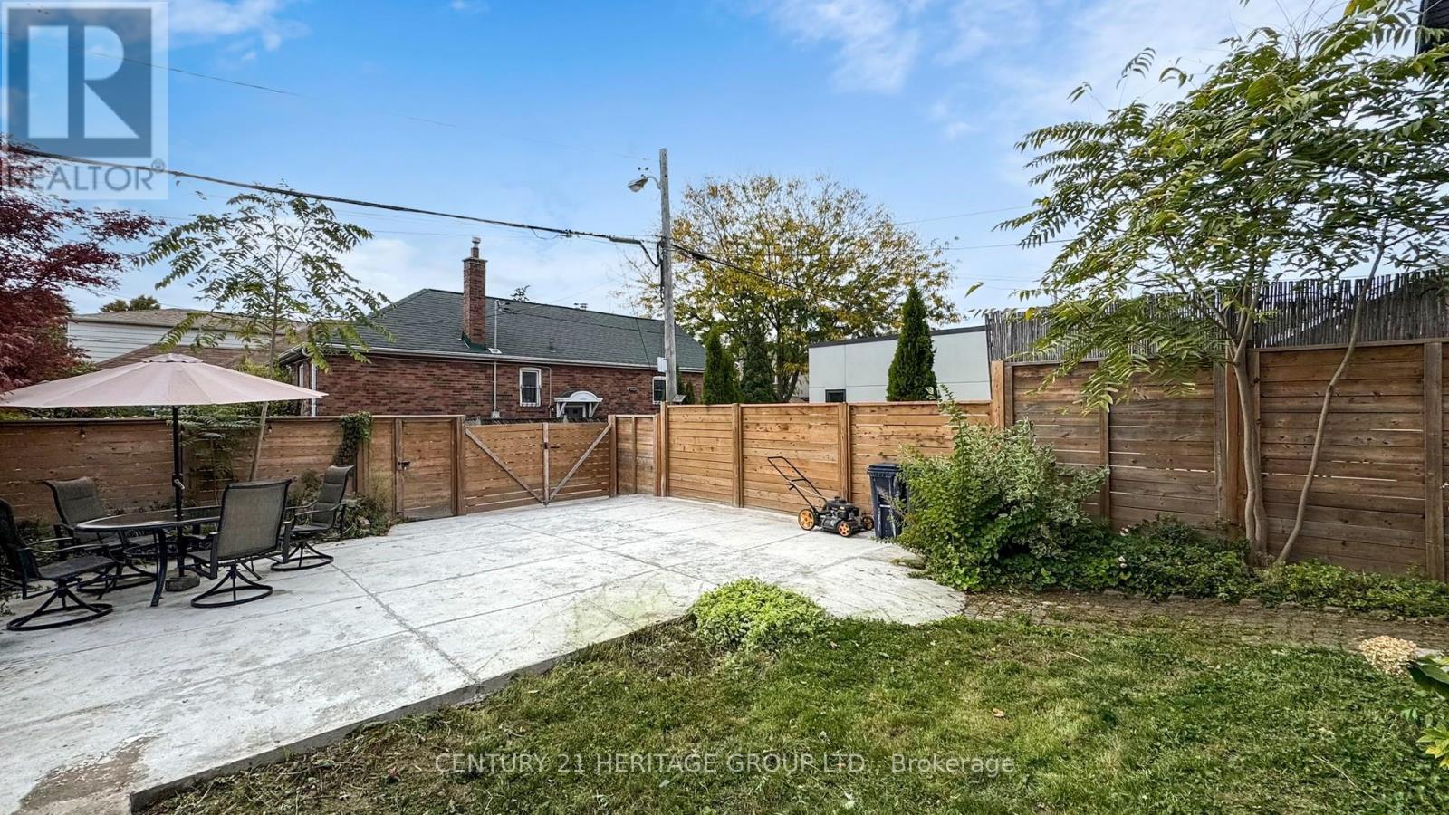 226 Donlands Avenue, Toronto (danforth Village-east York), Ontario