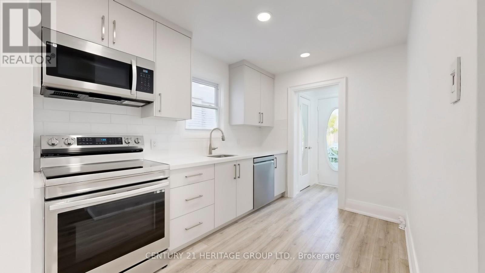 226 Donlands Avenue, Toronto (danforth Village-east York), Ontario