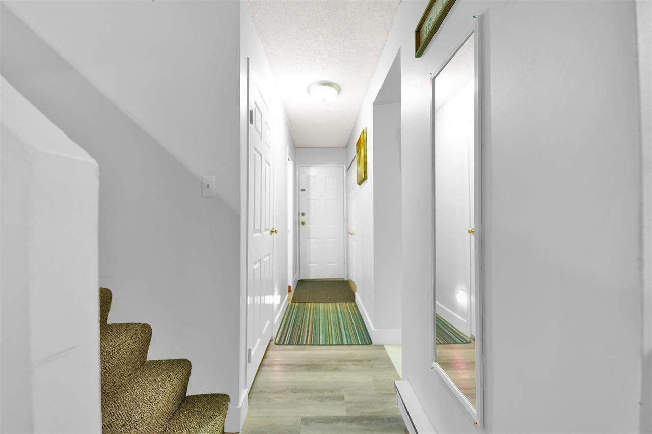 33 3075 Trethewey Street, Abbotsford, British Columbia