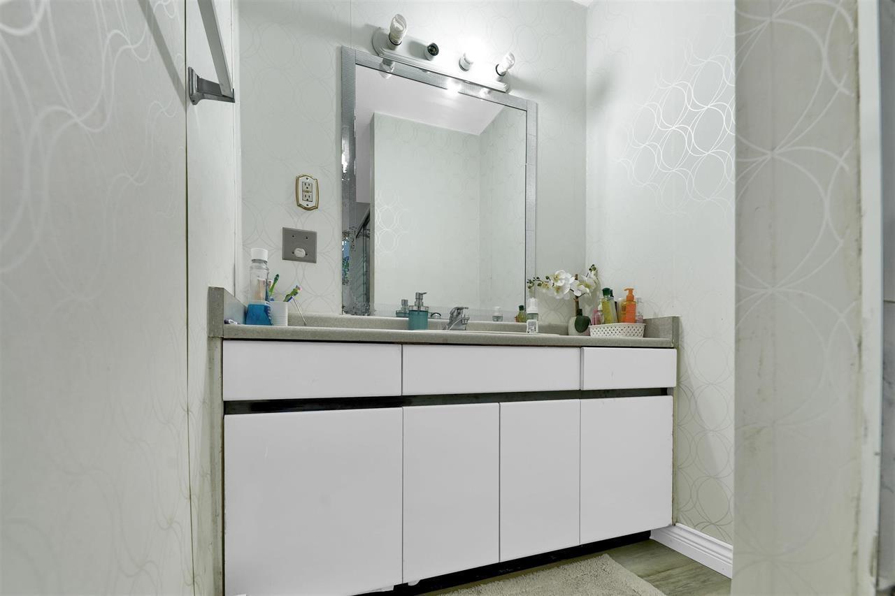 33 3075 Trethewey Street, Abbotsford, British Columbia