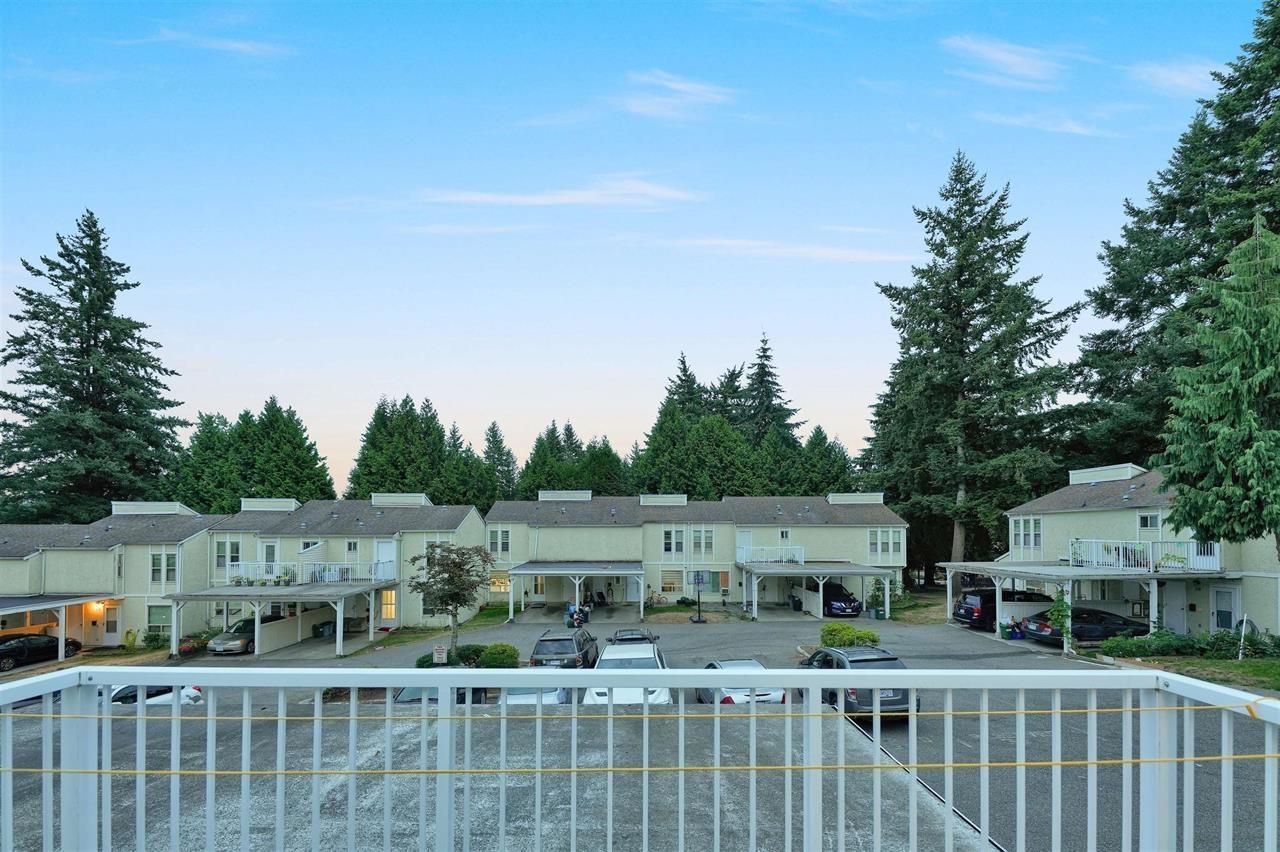 33 3075 Trethewey Street, Abbotsford, British Columbia