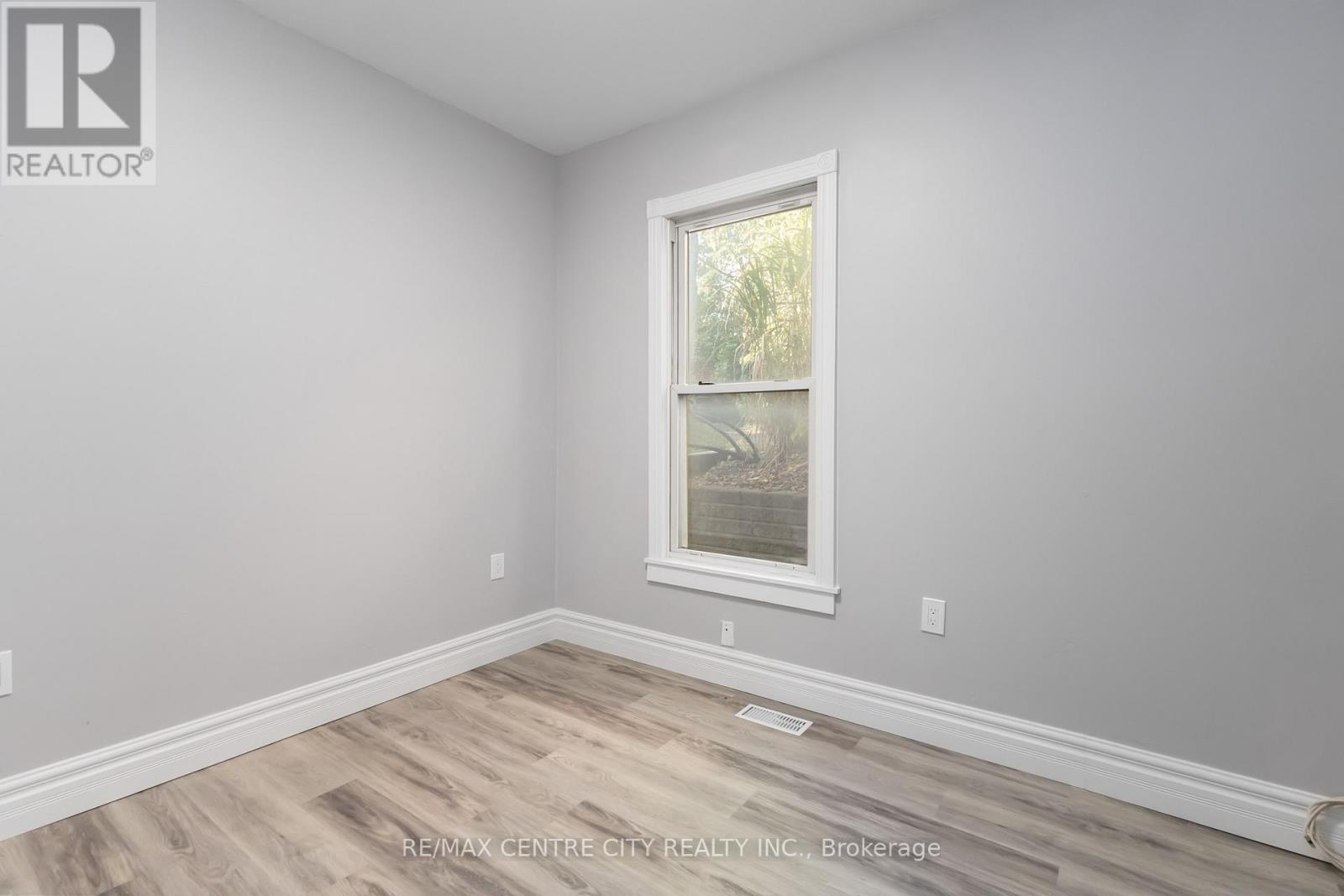 97 Walnut Street, London North (north N), Ontario