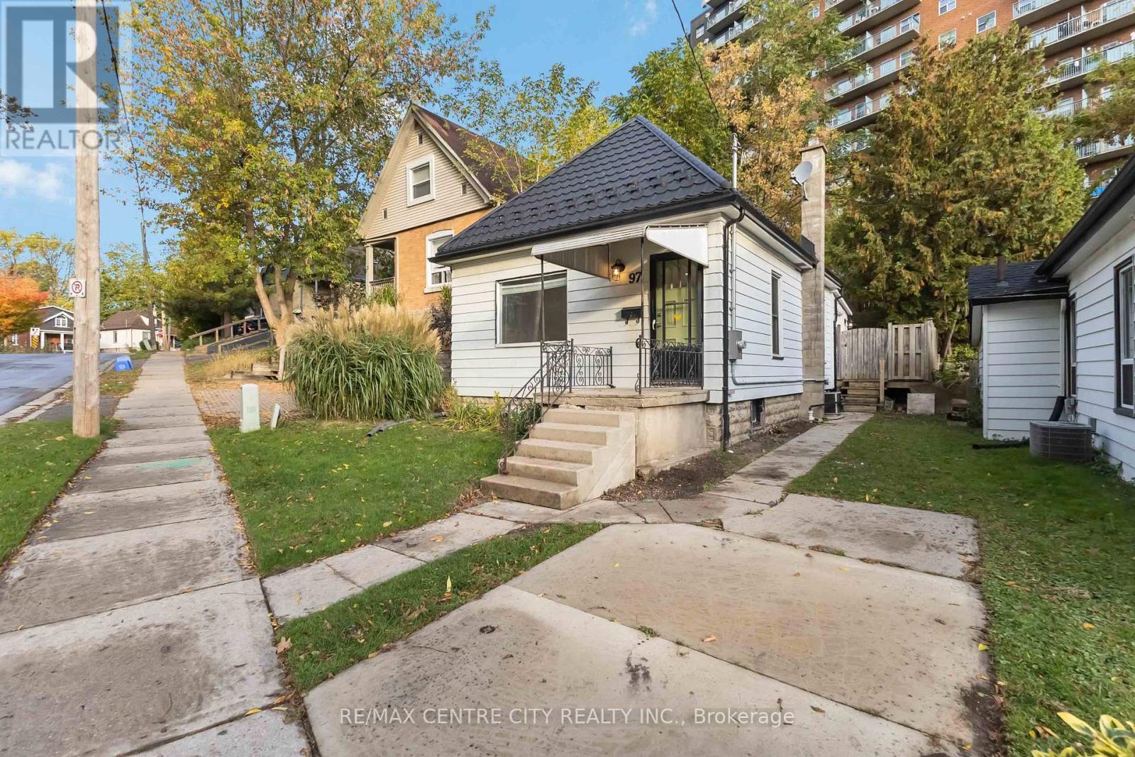 97 Walnut Street, London North (north N), Ontario