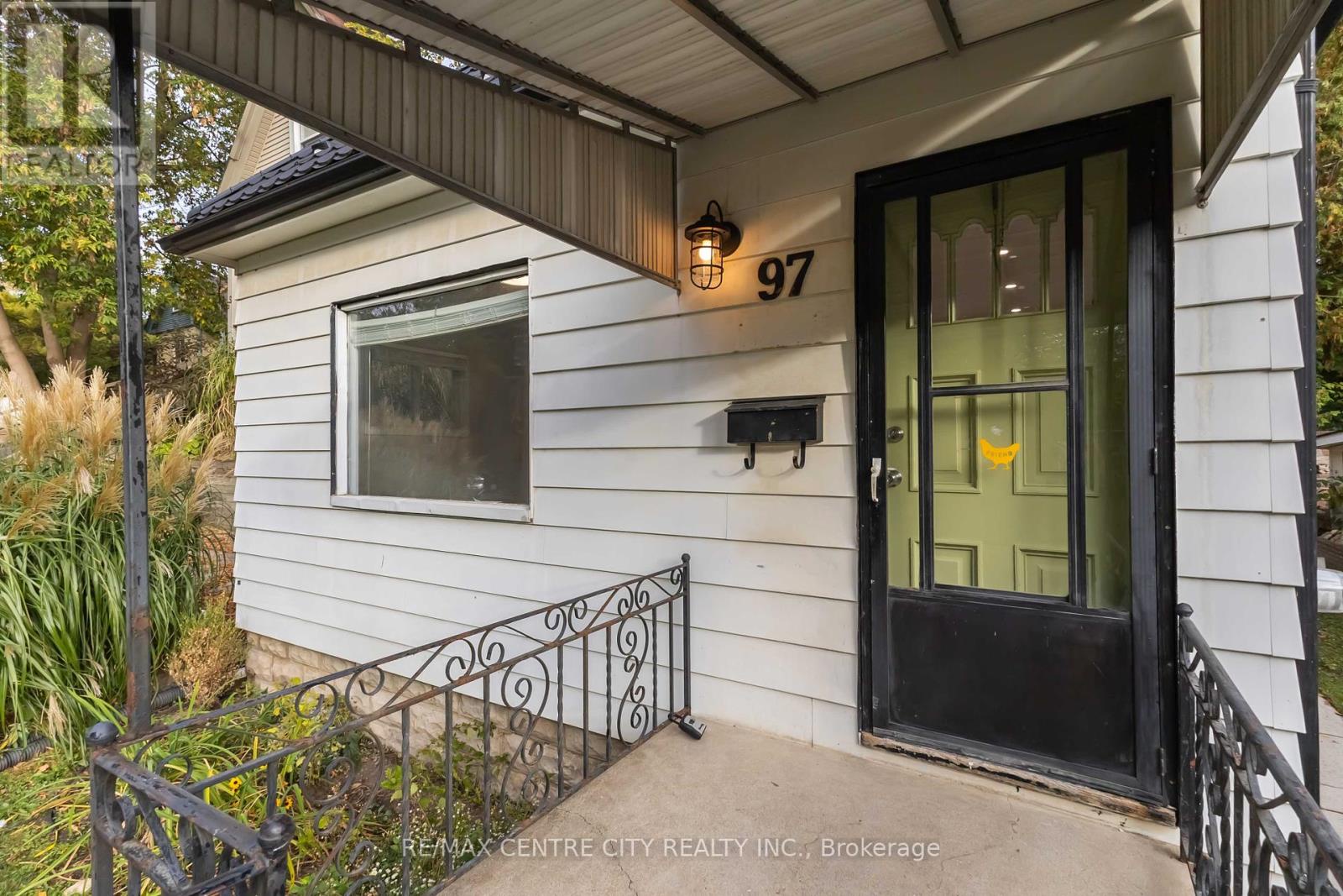 97 Walnut Street, London North (north N), Ontario