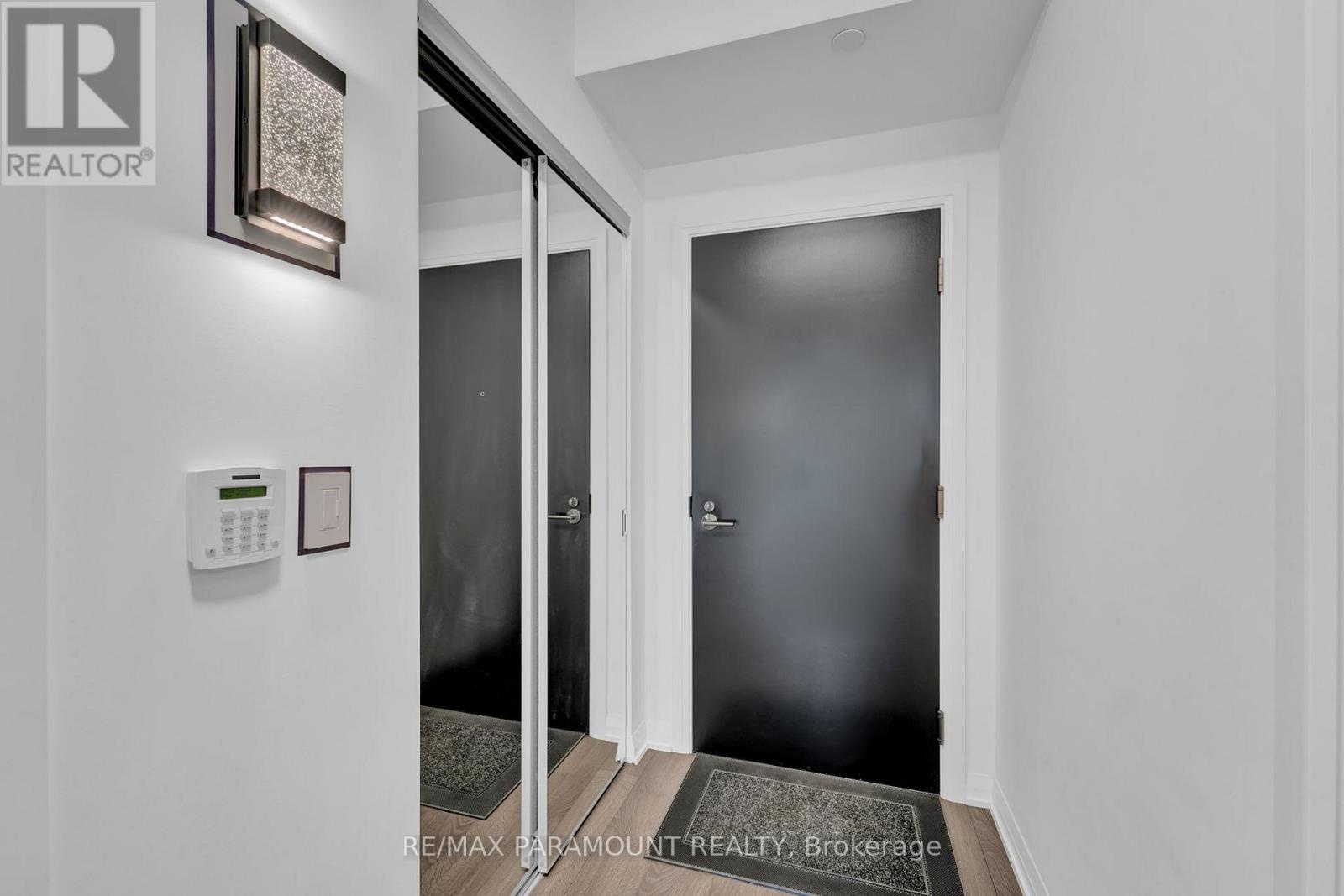 418 - 101 Erskine Avenue, Toronto (mount Pleasant West), Ontario