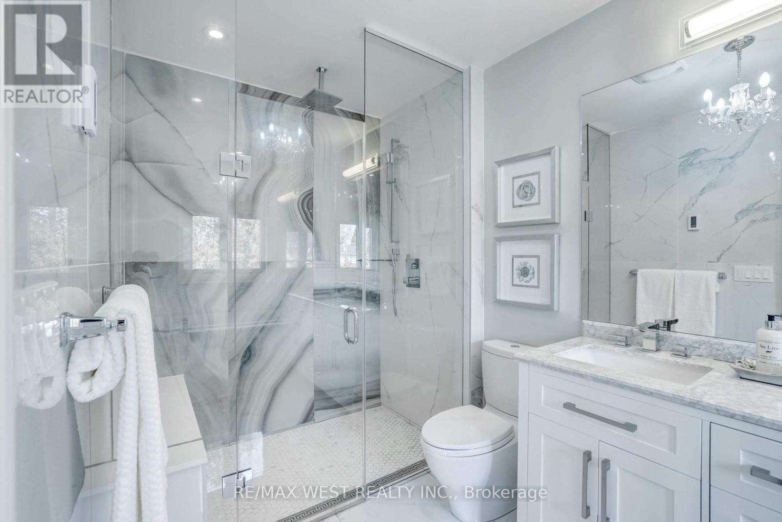 352b Lawrence Avenue W, Toronto (bedford Park-nortown), Ontario