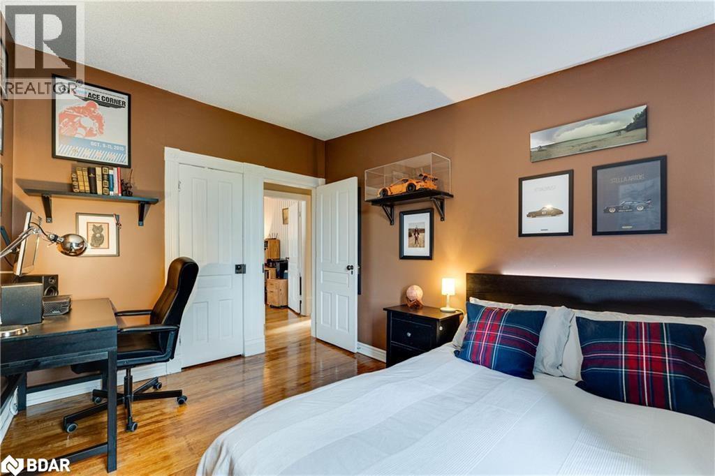 22 Queen Street, Innisfil, Ontario