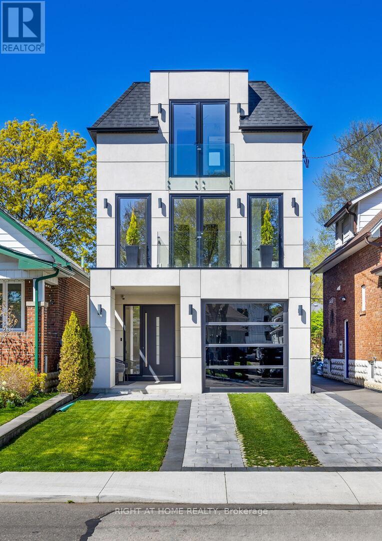 40 Sixth Street, Toronto (new Toronto), Ontario