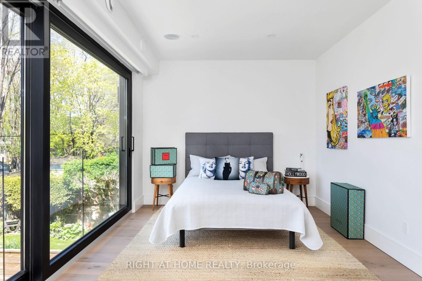 40 Sixth Street, Toronto (new Toronto), Ontario