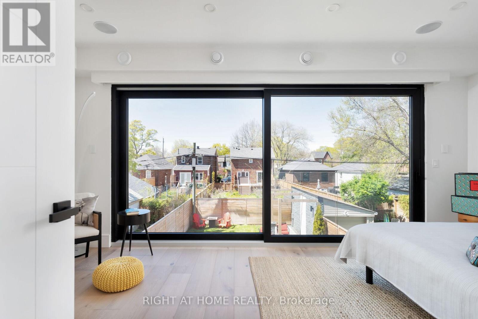 40 Sixth Street, Toronto (new Toronto), Ontario