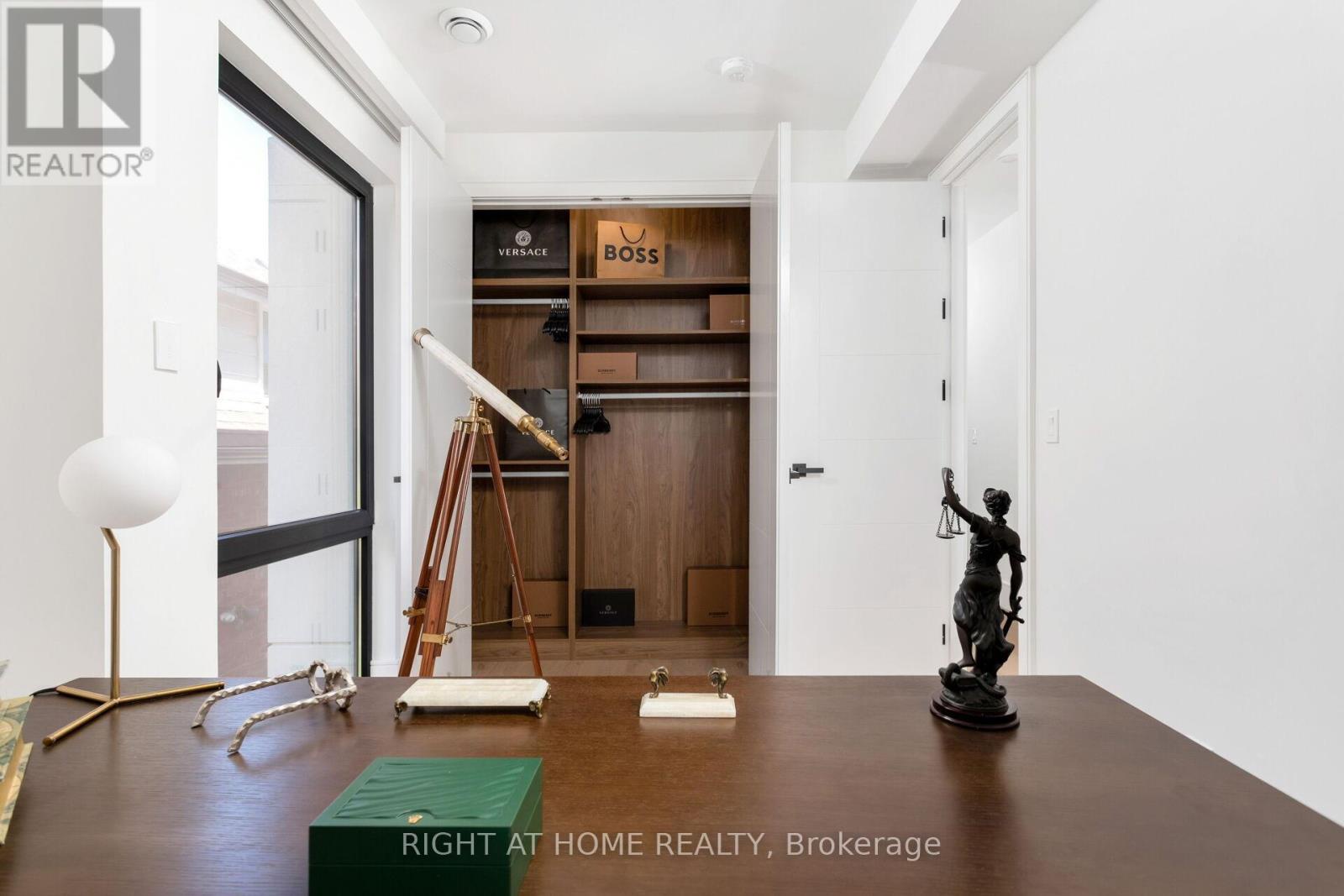 40 Sixth Street, Toronto (new Toronto), Ontario