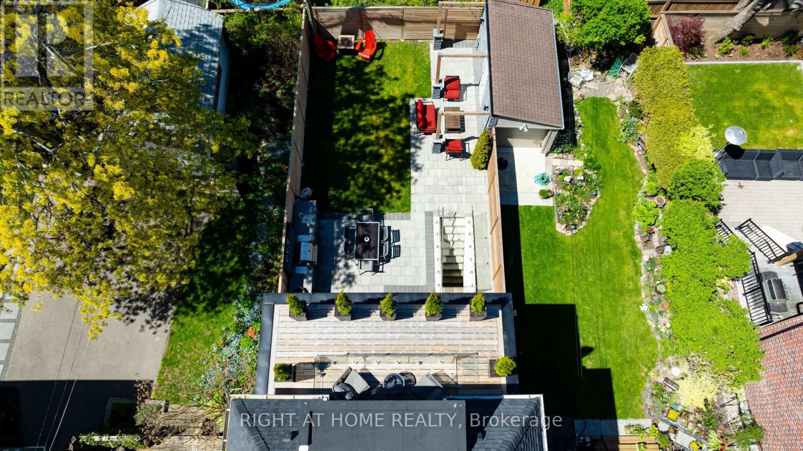 40 Sixth Street, Toronto (new Toronto), Ontario