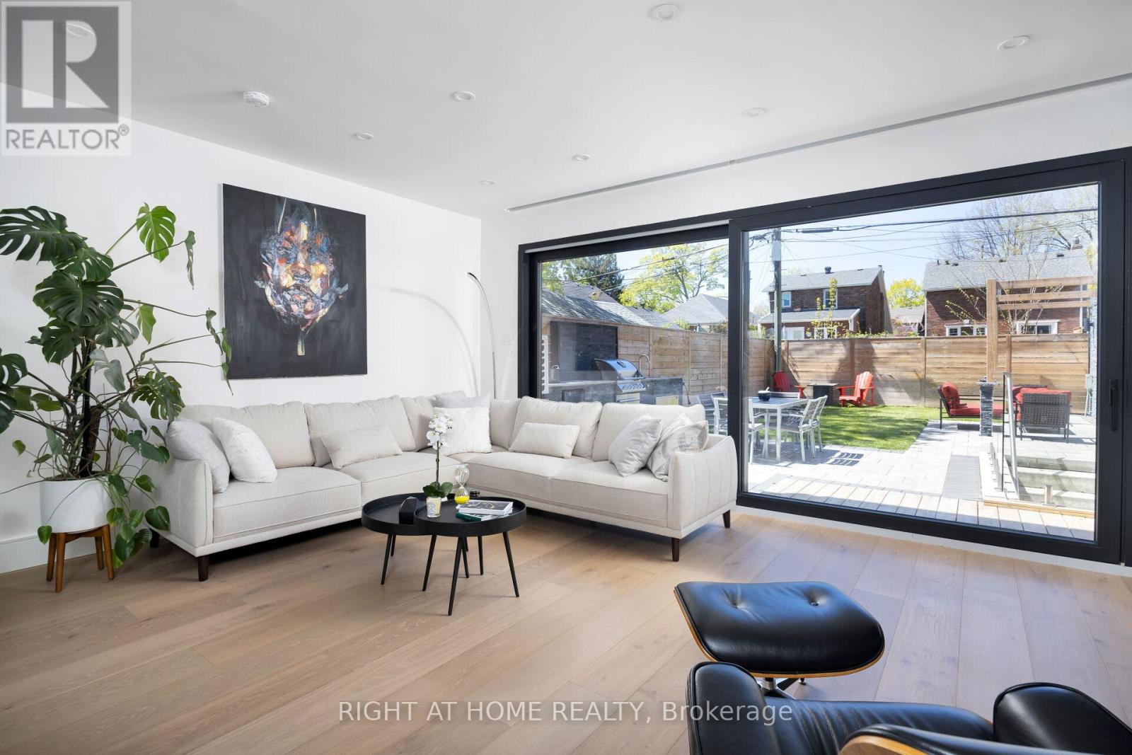 40 Sixth Street, Toronto (new Toronto), Ontario