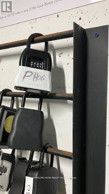 Ph06 - 10 Eva Road, Toronto (etobicoke West Mall), Ontario