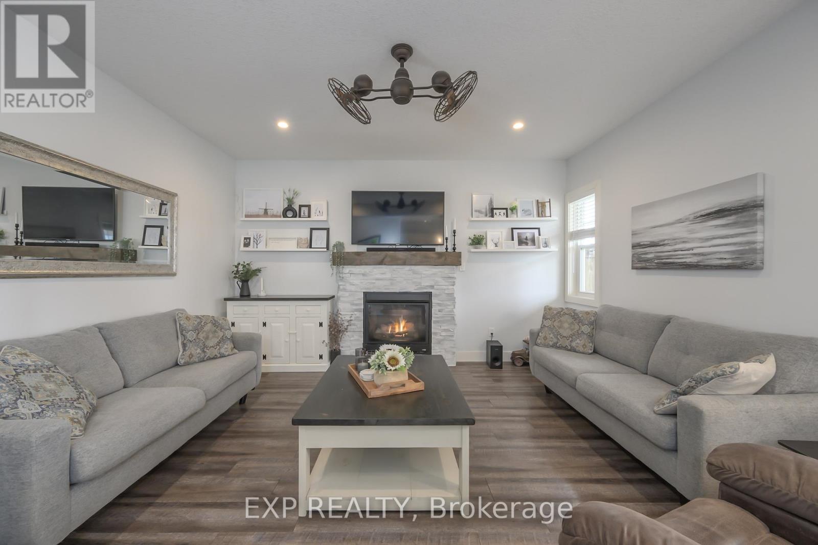 1276 Crumlin Side Road, London East (east J), Ontario