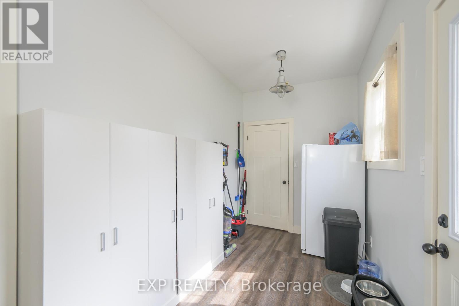 1276 Crumlin Side Road, London East (east J), Ontario