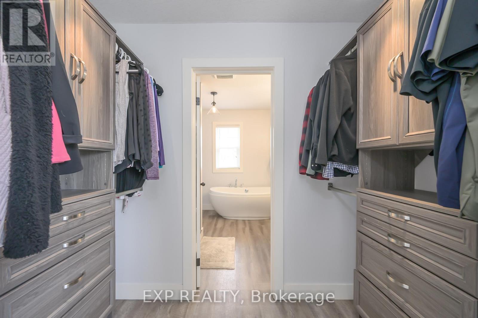 1276 Crumlin Side Road, London East (east J), Ontario