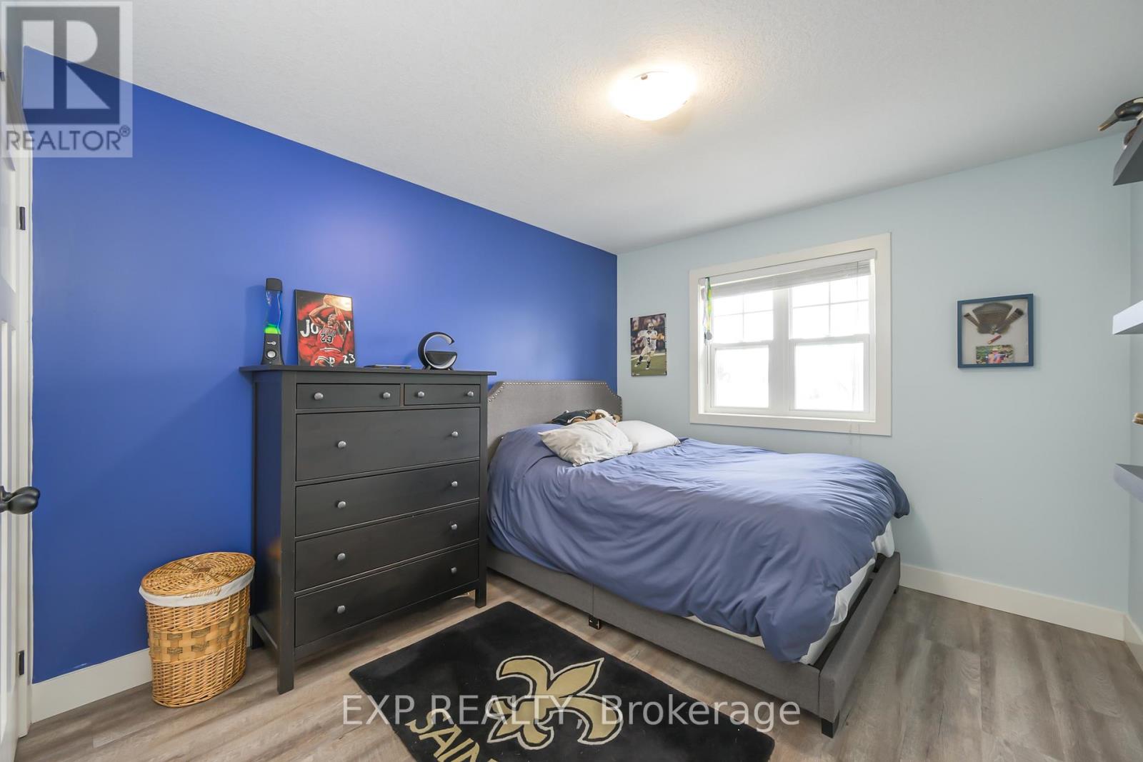 1276 Crumlin Side Road, London East (east J), Ontario