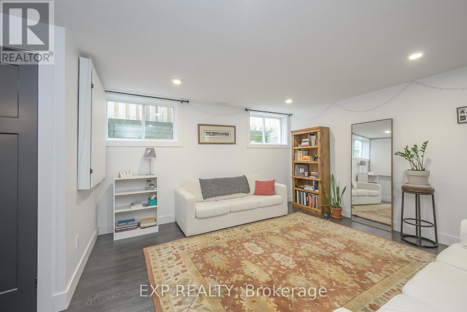 1276 Crumlin Side Road, London East (east J), Ontario